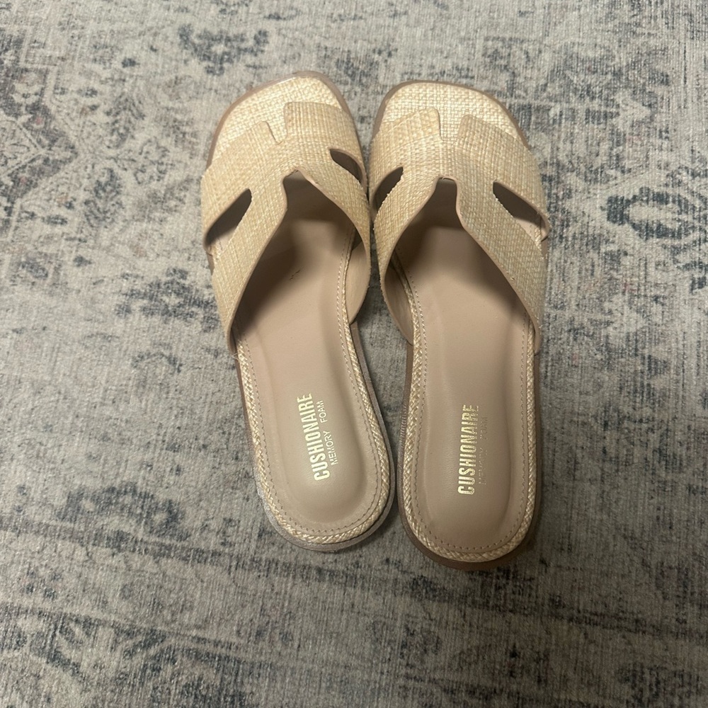 Cushionaire Women’s Voyage Slide Sandal Gold - Picture 2 of 5